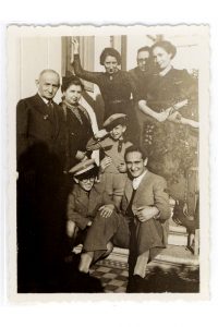 O Μάριο Μοδιάνο και η οικογένεια του, Θεσσαλονίκη, 1930